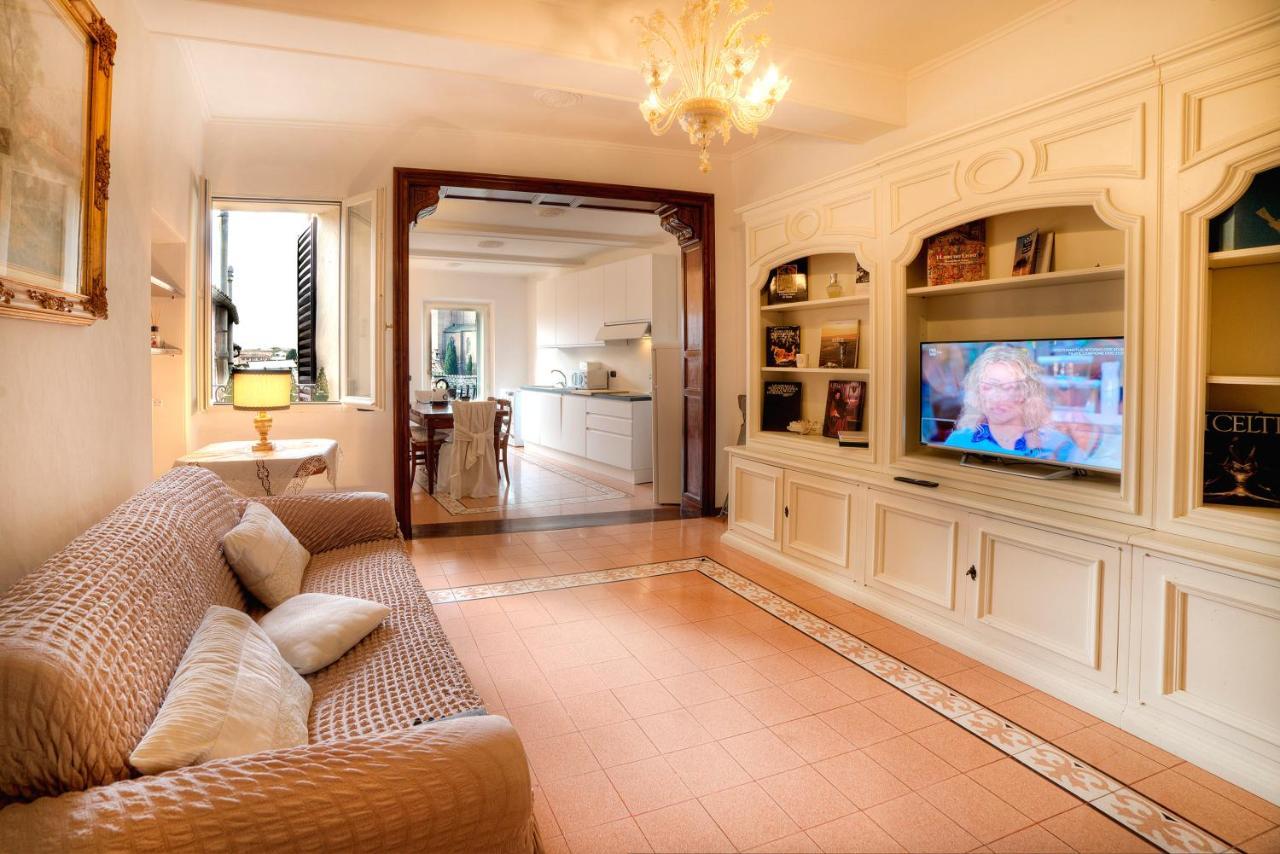 Dama Charming Apartment 100M From Piazza Del Campo シエーナ エクステリア 写真